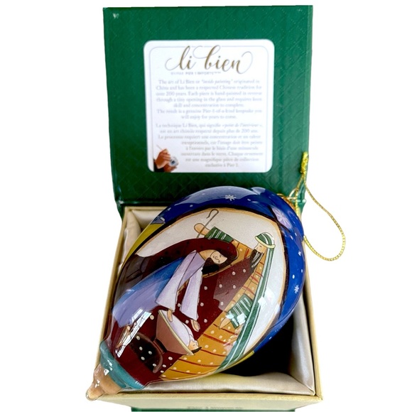 Pier 1 Imports Li Bien Hand Painted 2018 Nativity Glass Xmas Tear Drop Ornament - Picture 3 of 11